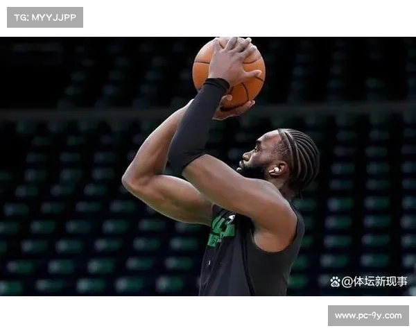 凯尔特人客场领先活塞，布朗半场砍下20分